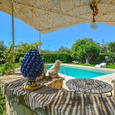 度假居 Gorgeous In 诺托